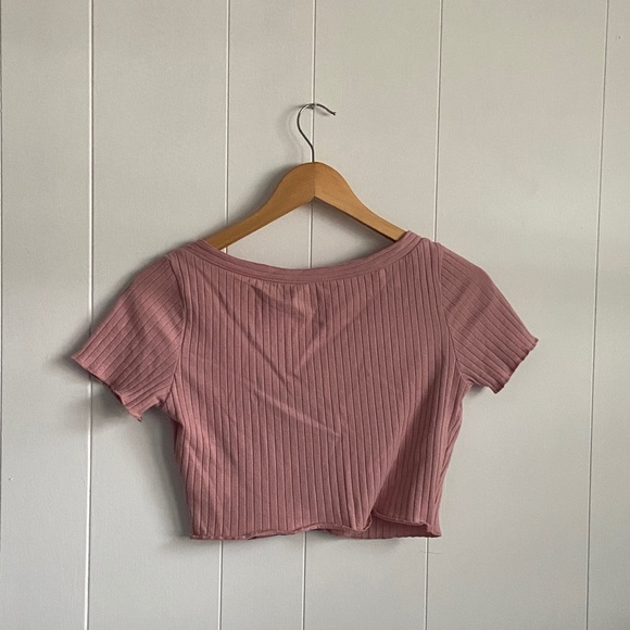 Never worn dusty pink crop top, perfect condition - Picture 3 of 3